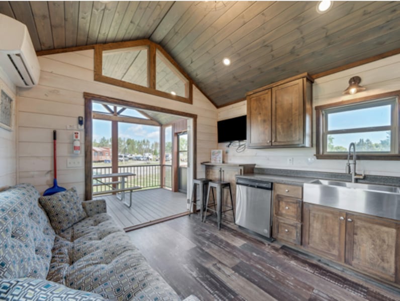Glamping Loft Cabin-6
